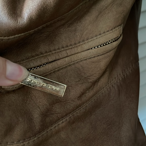 VINTAGE LEATHER FITTED VERSACE JACKET - Picture 5 of 16